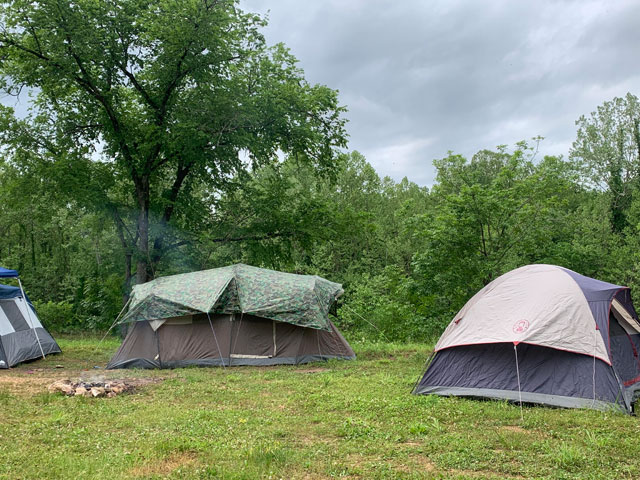 FAMILY CAMPING ON JACKS FORK RIVER – Circle B Campground